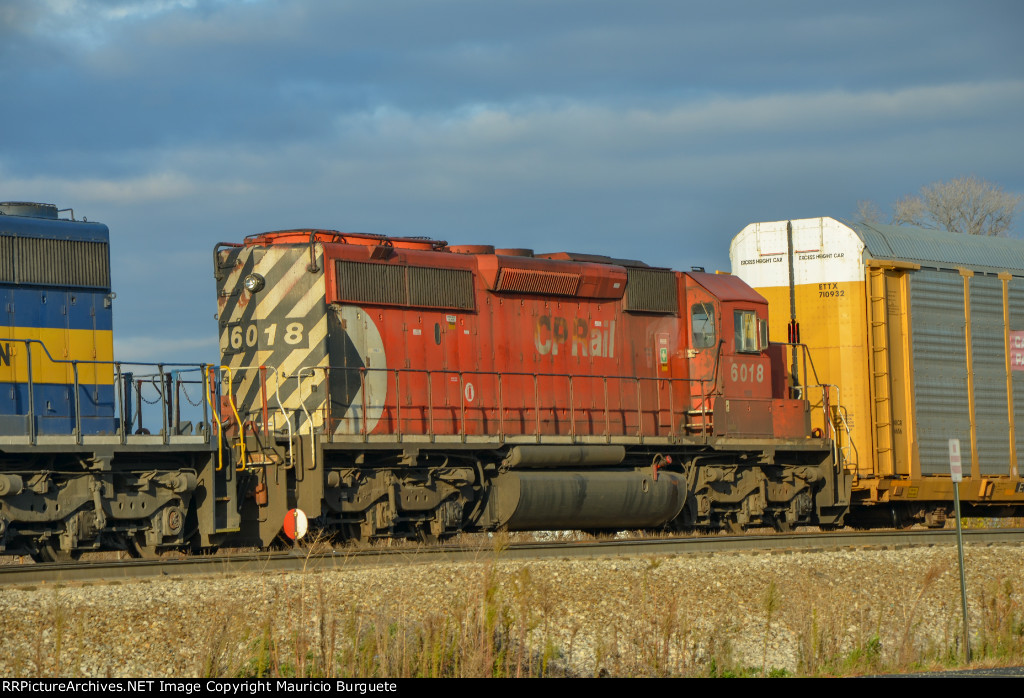 CP SD40-2 Locomotive